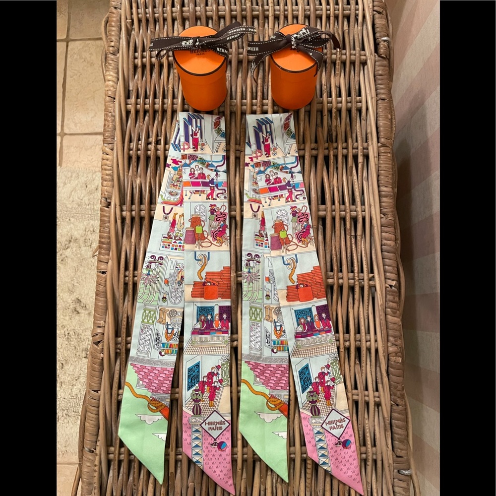 La Maison des Carres twilly (EACH OR sold as pair $500)